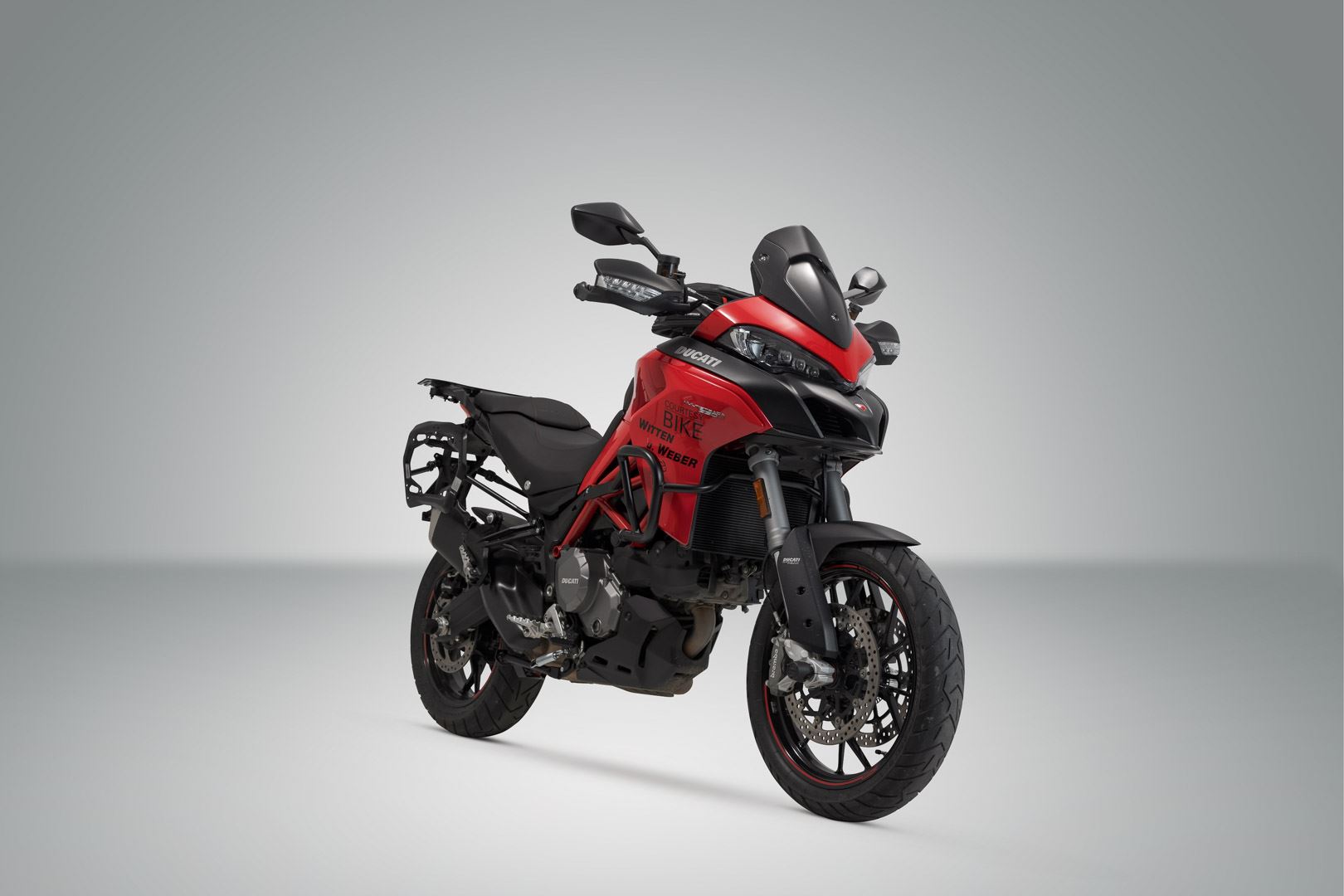 Adventure set DUSC Black. Multistrada 1200/ 1260/ 950/ V2.