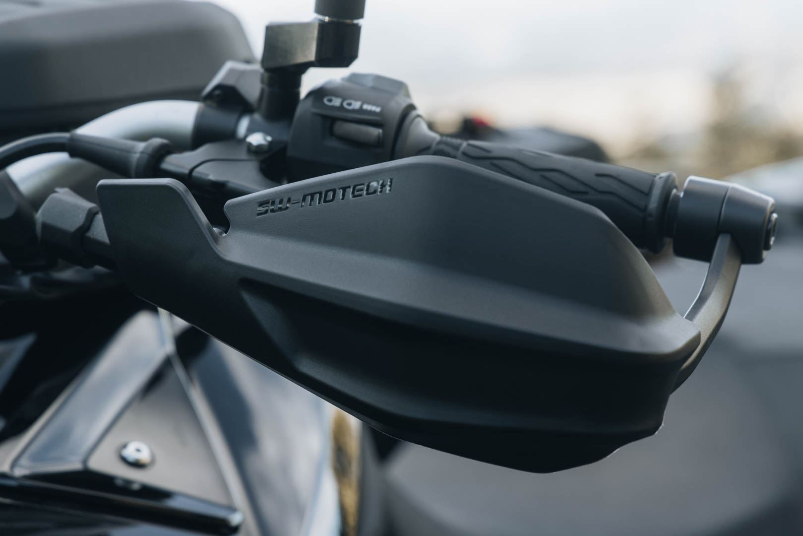 Adventure handguard kit Black. BMW F 450 GS (25-).