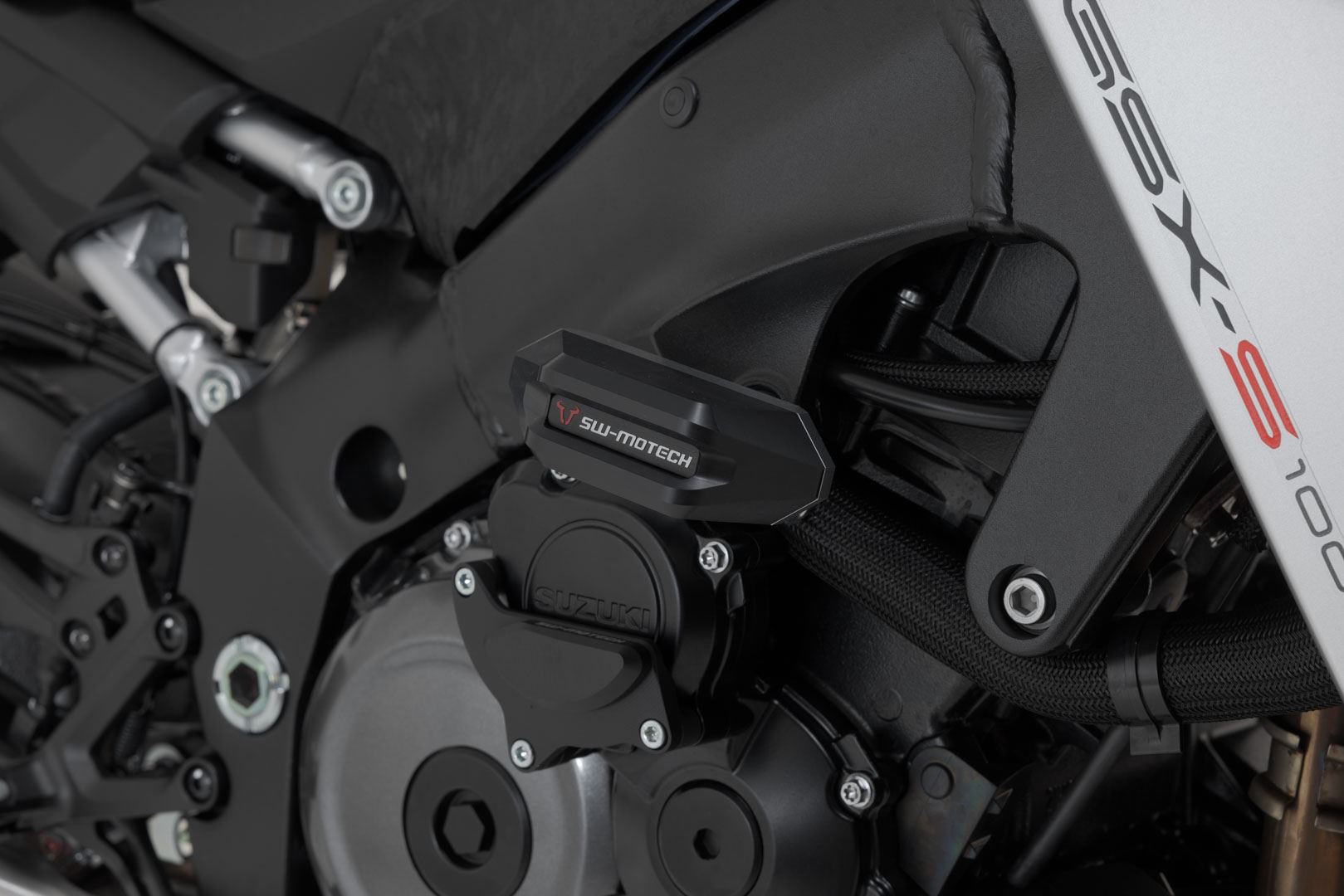 Frame slider kit Black. Suzuki GSX-S 950 / GSX-S 1000/GT (21-).