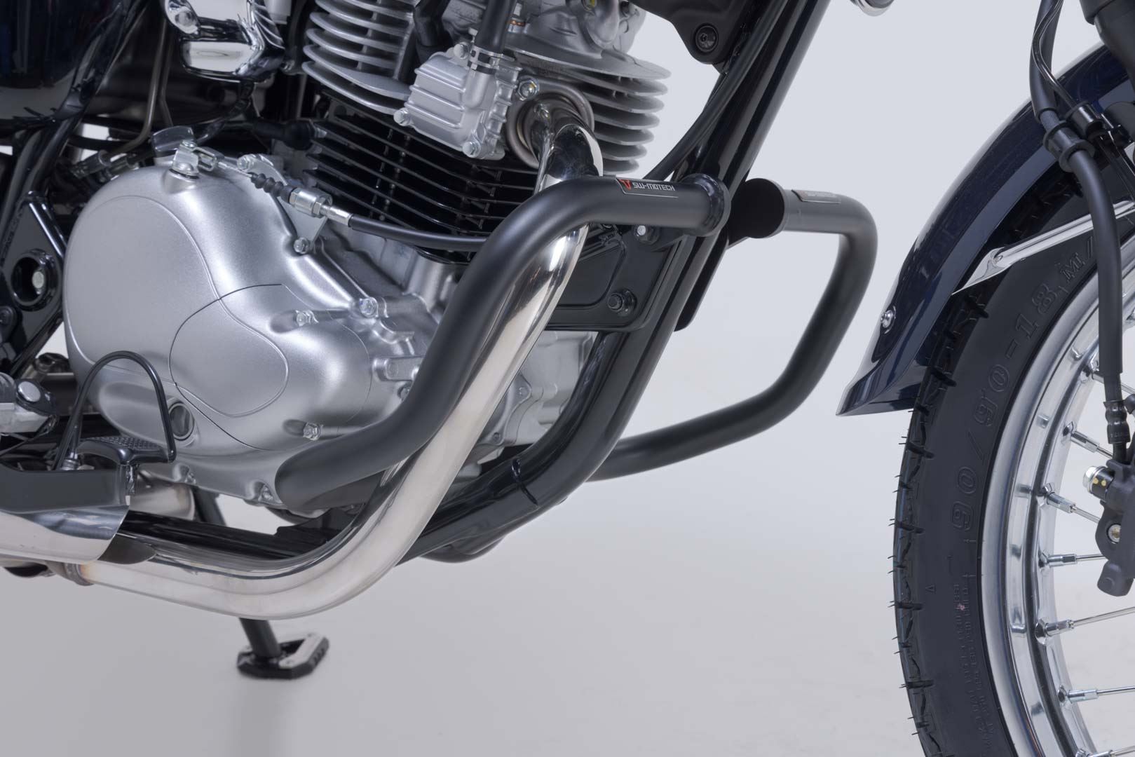 Crash bar Black. Kawasaki W230 (24-).