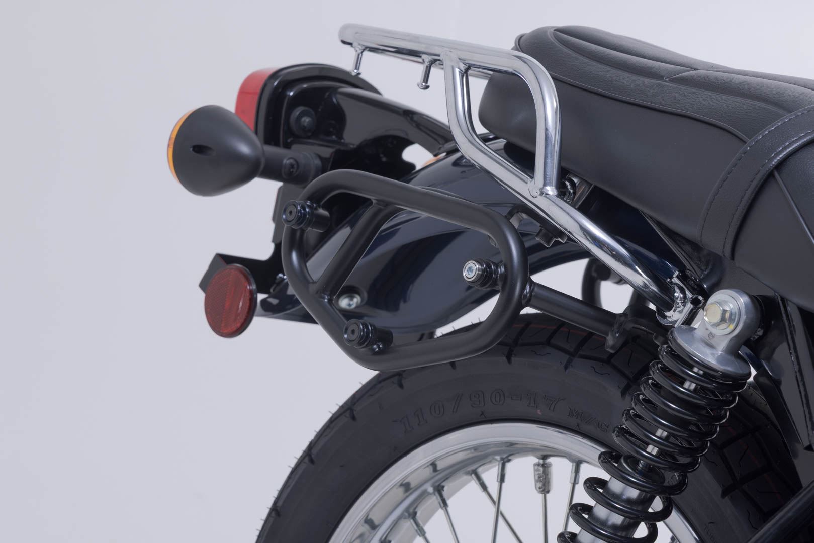 SysBag WP M/M system Kawasaki W230 (24-).