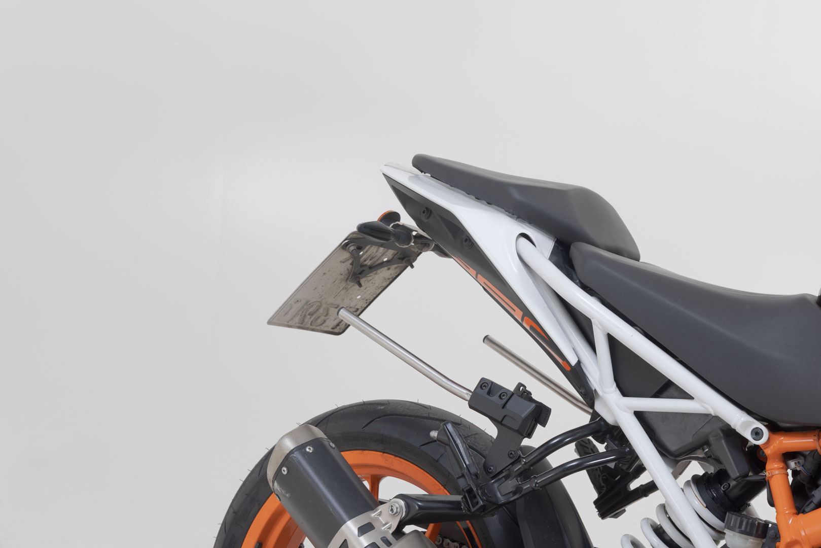 PRO BLAZE H saddlebag set Black. KTM 125 / 390 Duke (17-23).