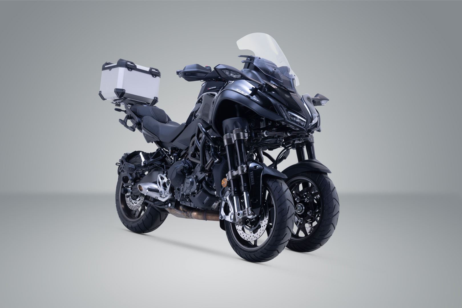 TRAX ADV top case system Silver. Yamaha Niken GT (22-).