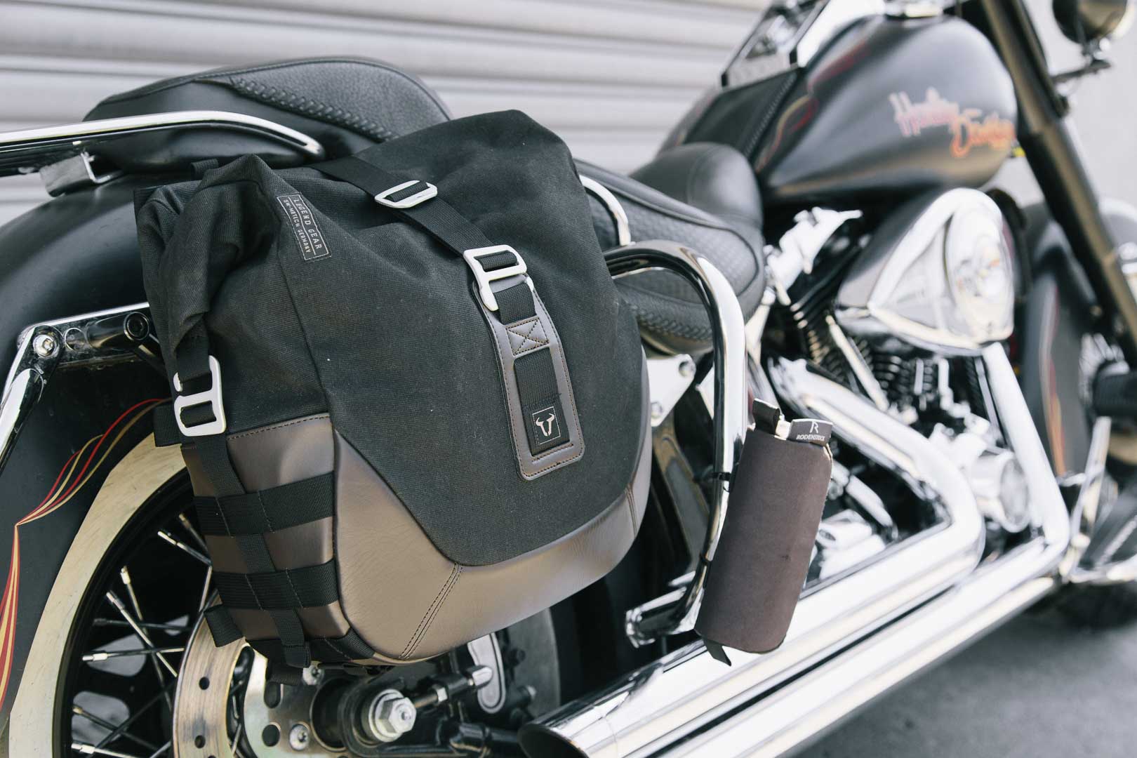 Legend Gear Side Bag System LC Harley-Davidson Dyna Fat Boy (07-17) Black Edition