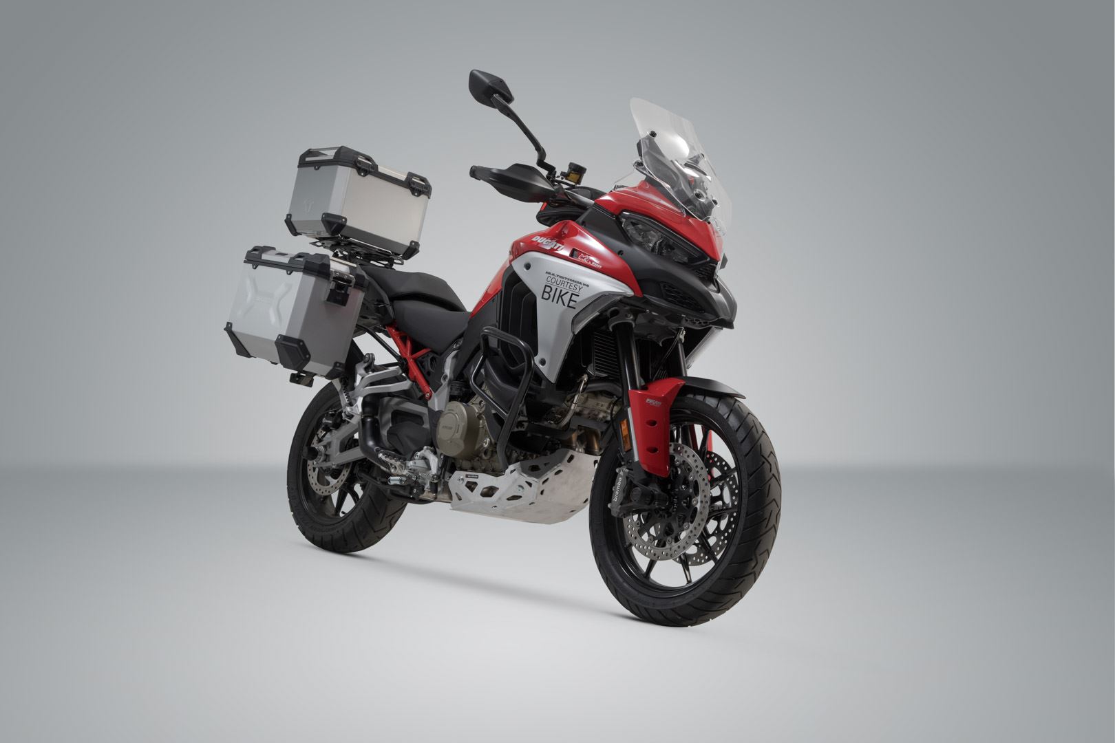 Adventure set TRAX ADV US-model Silver. Ducati Multistrada V4 (20-).