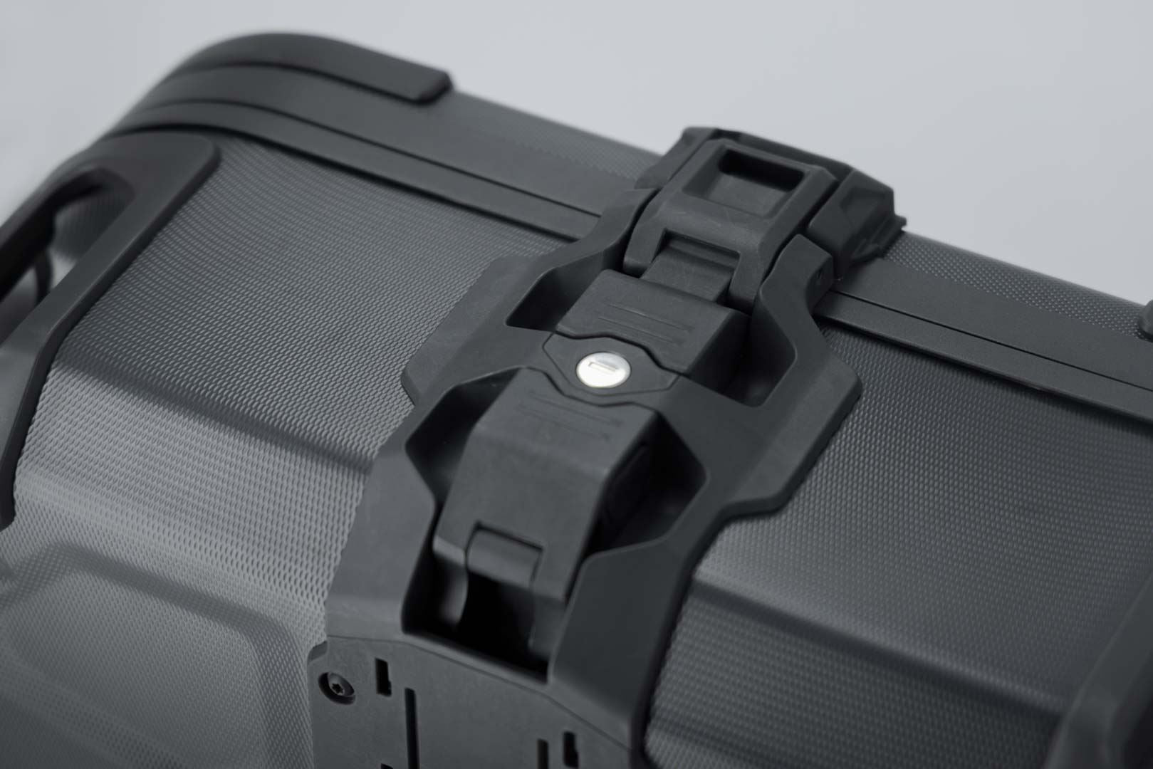 DUSC hard case system Black. 41/33 l. Voge DS800X Rally (25-).