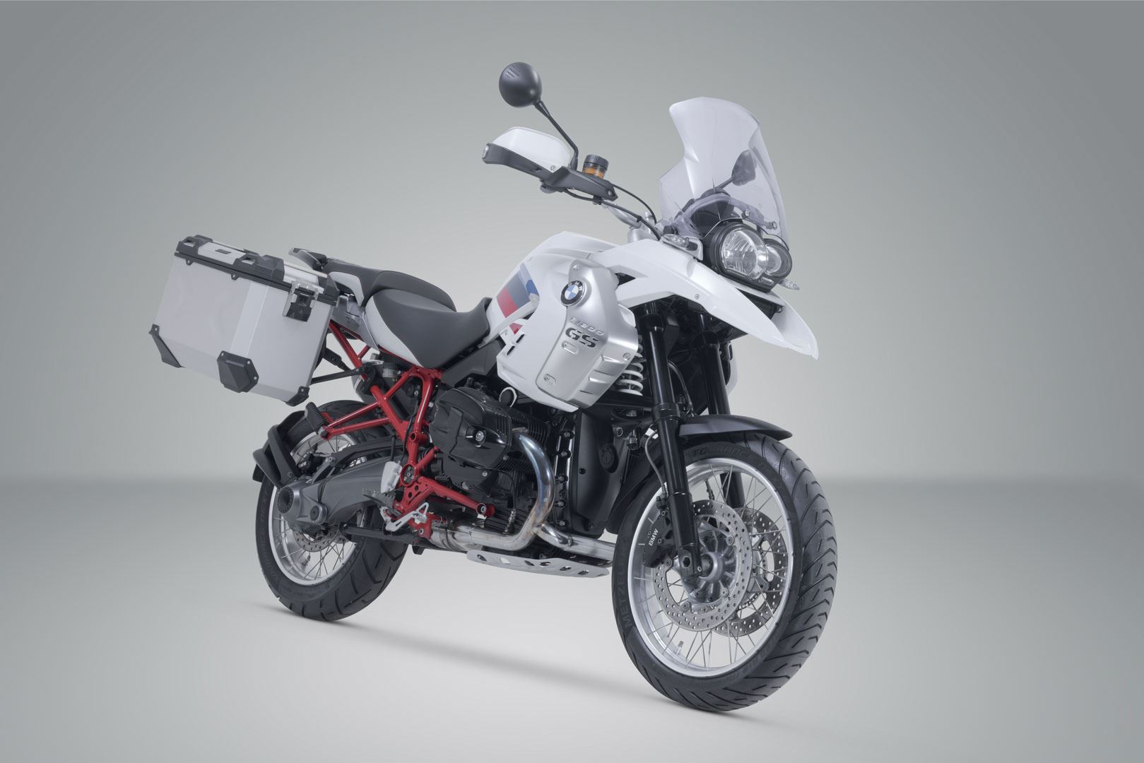 TRAX ADV aluminium case system Silver. 37/45 l. R 1200 GS (04-12)/ Adv (06-13).