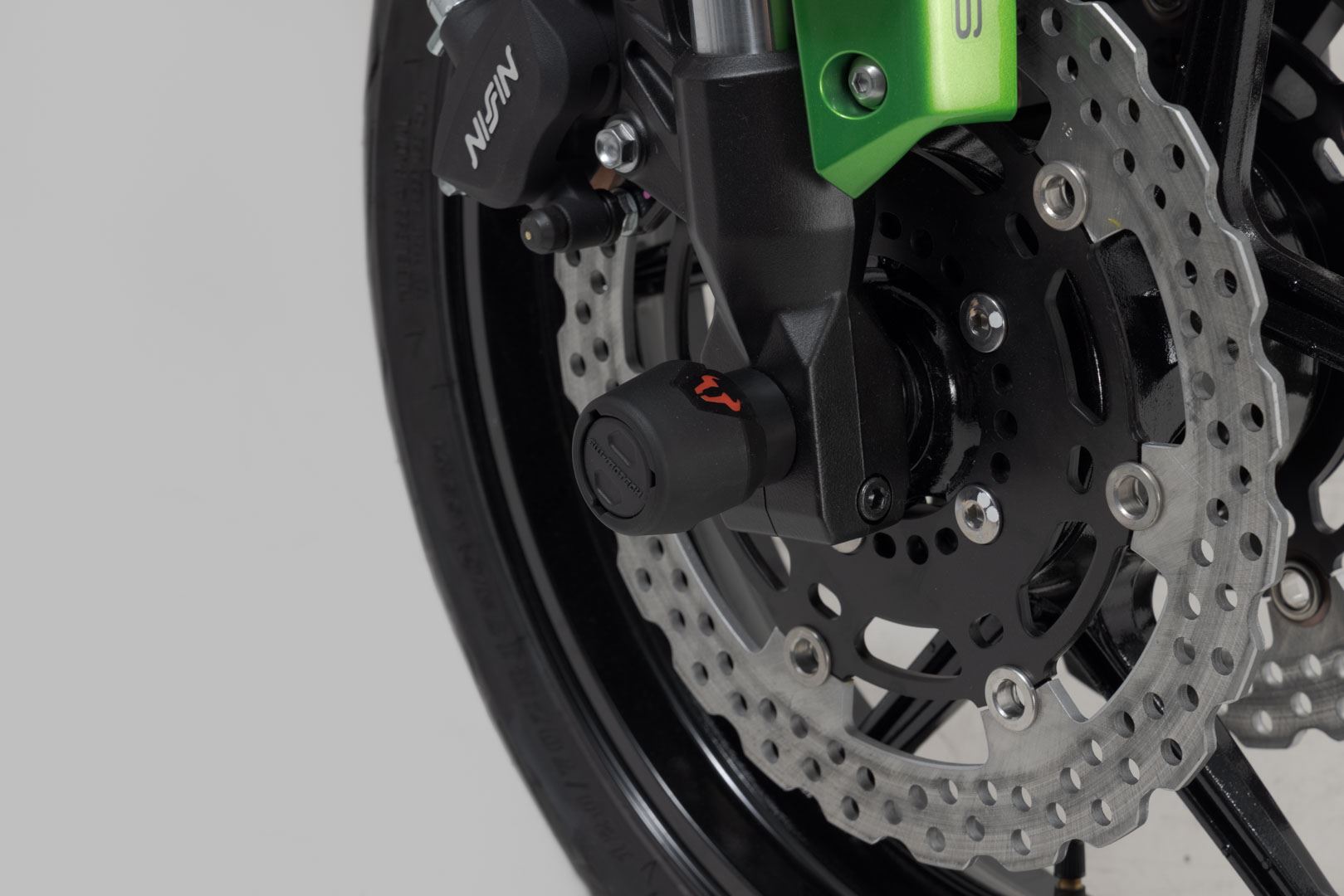 Slider set for front axle Black. Kawasaki Versys 650 (07-09) / (14-).
