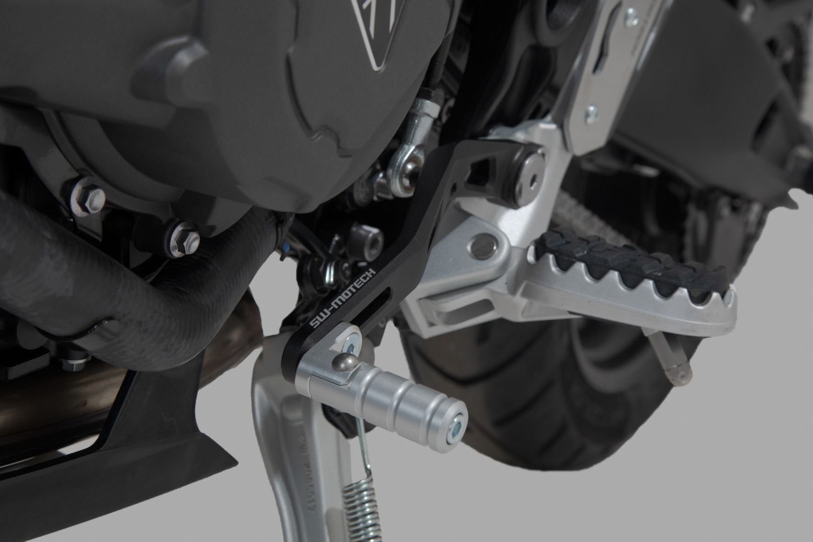 Gear lever and brake pedal set Triumph Tiger 900 models (19-).