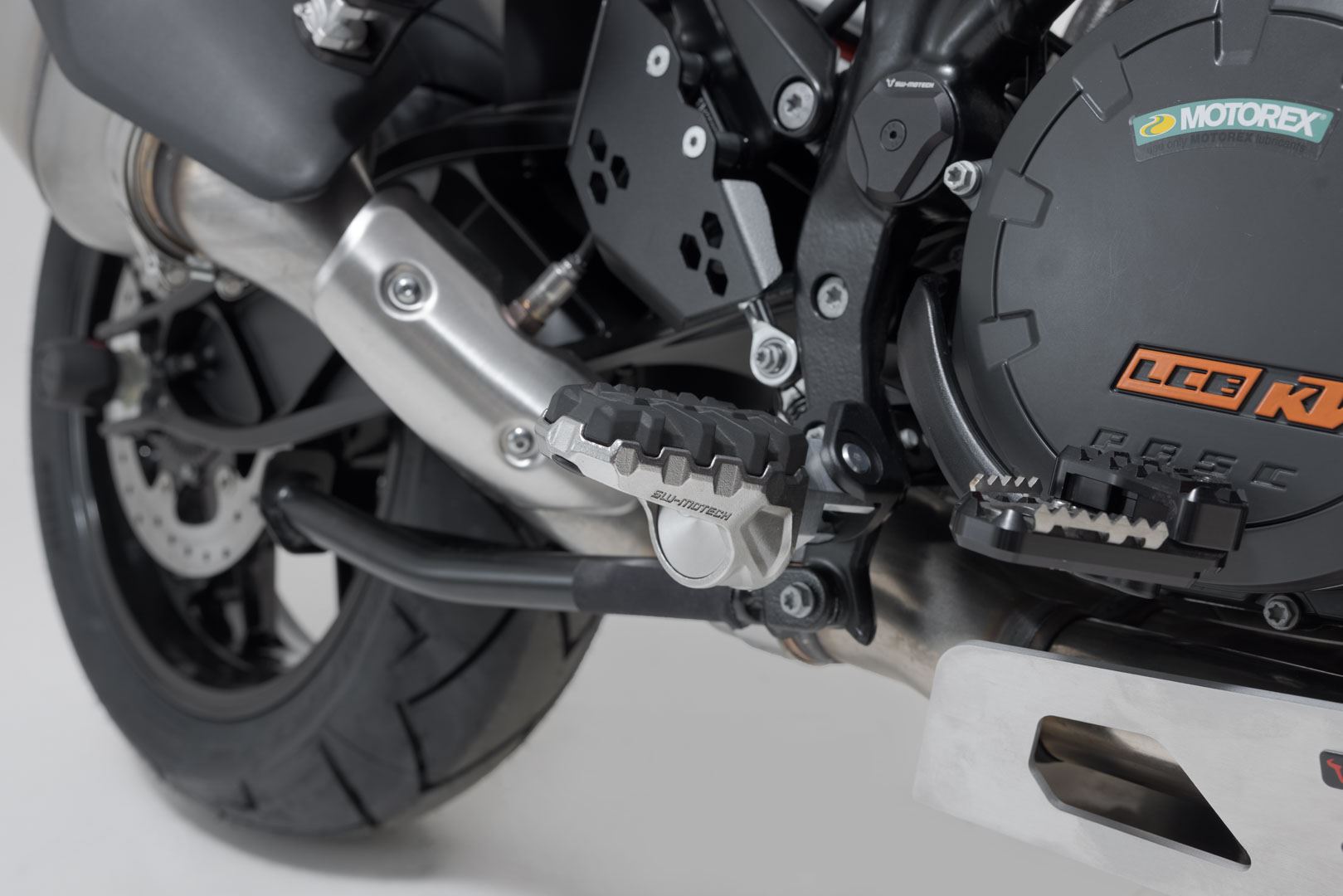 EVO footrest kit KTM 1290 / 1390 Super Adventure (21-).