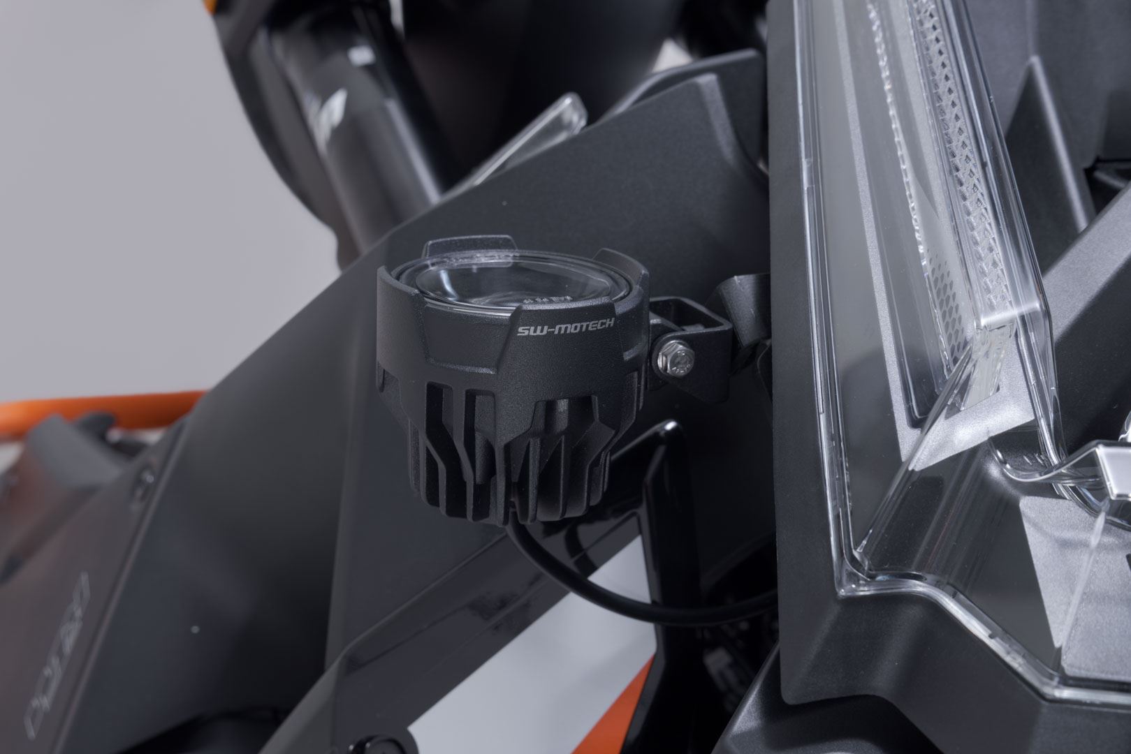 Light mounts Black. KTM 1390 Super Adventure S / EVO (24-).
