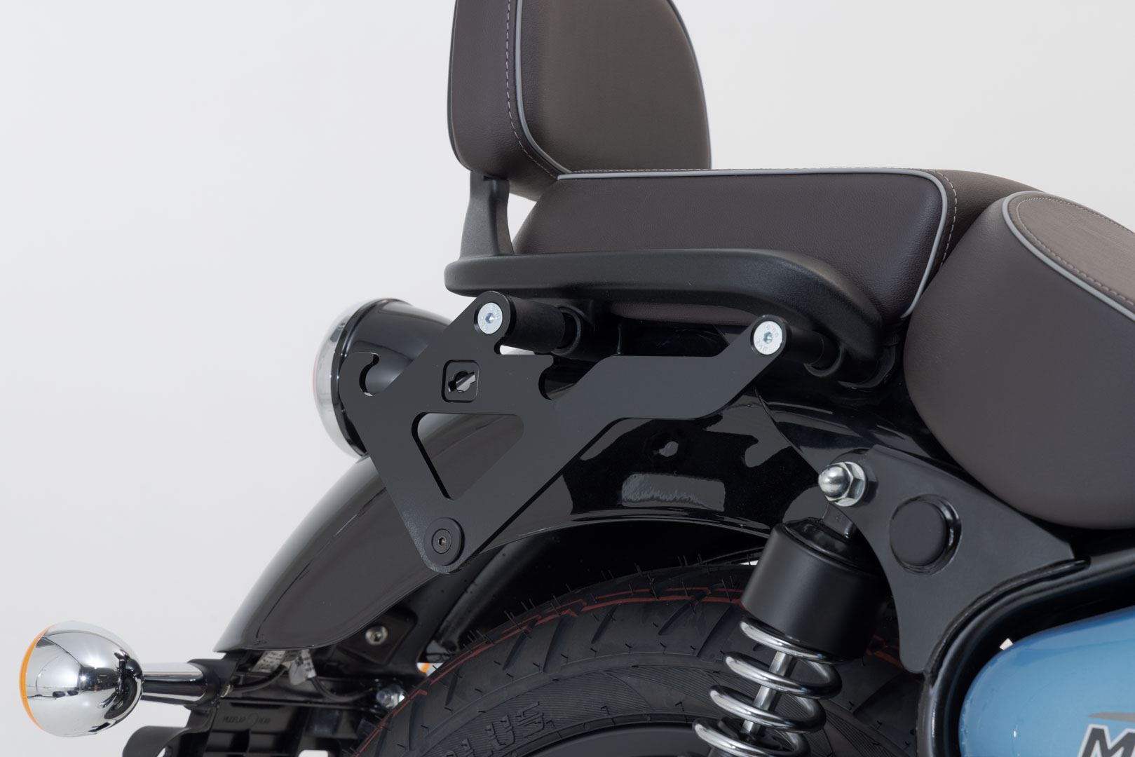 TRAX ADV aluminium case system Black. 37/45L. Voge 650 DS/X (22-).