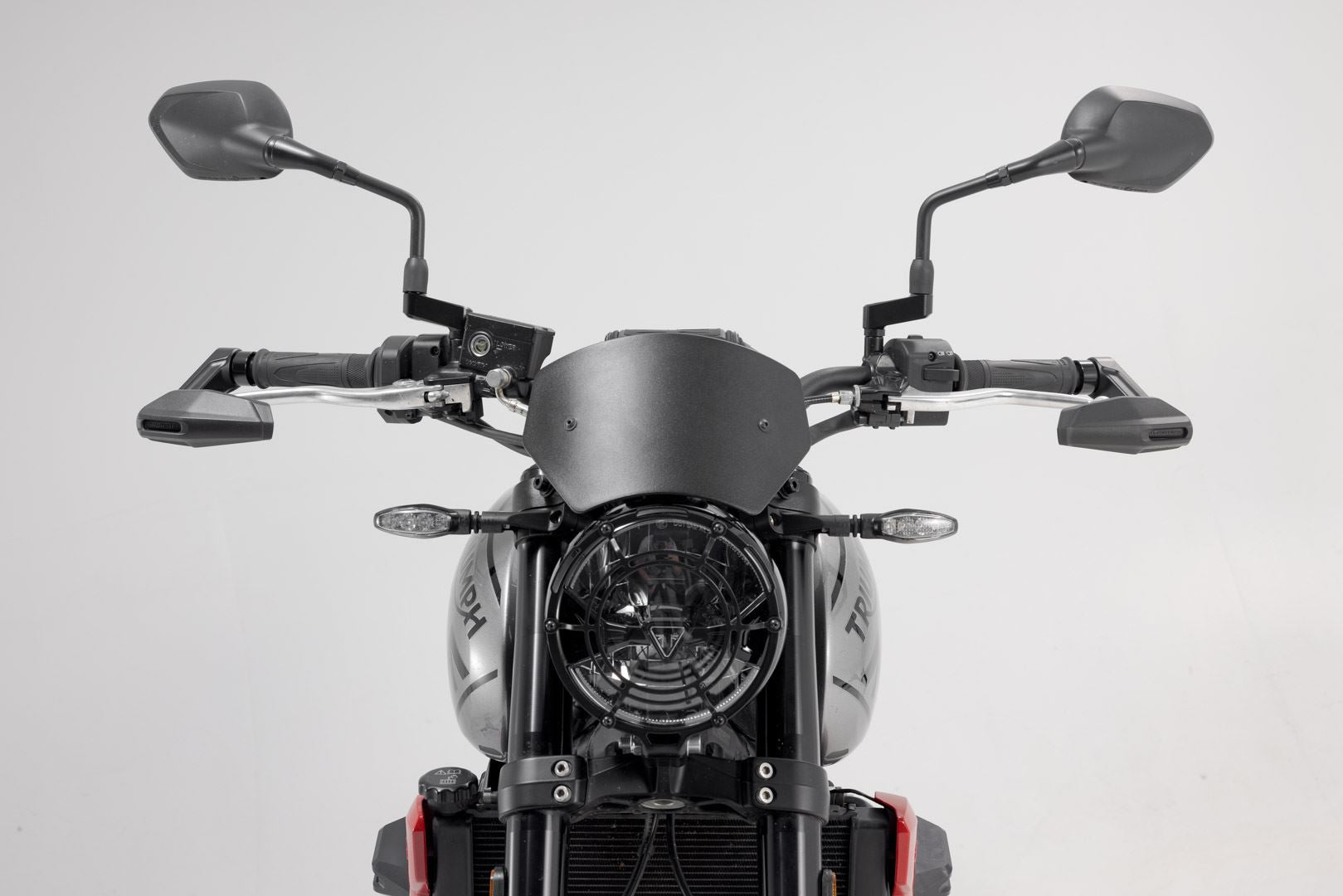 Lever guards with wind protection Black. Triumph Trident 660 (21-).