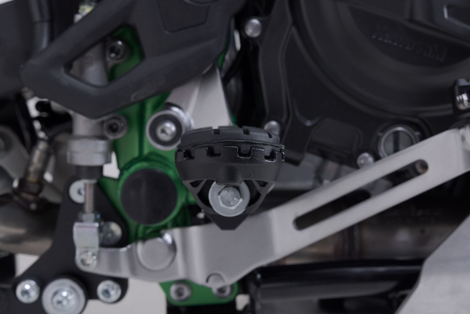 ION footrest kit Black. Kawasaki KLE500 / KLE500 SE (26-).