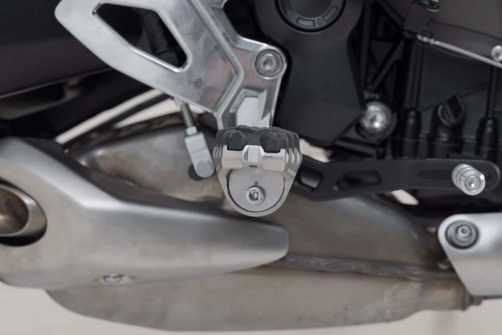 EVO footrest kit Triumph Tiger 660 (21-)