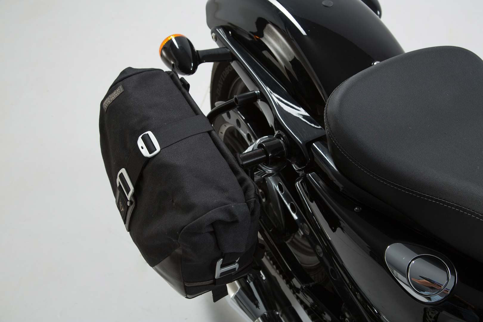 Side bag sportster sales