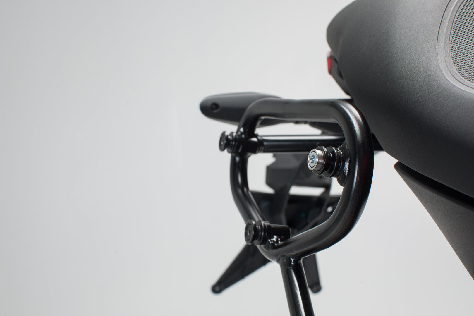 EVO high beam kit Black. Kawasaki Versys 650 (14-21).
