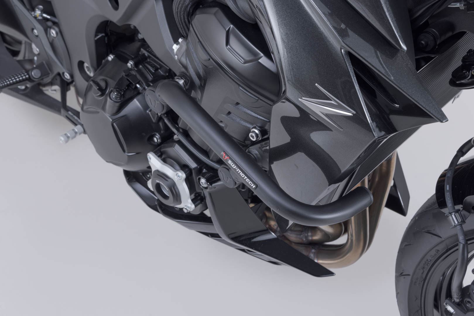 Crash bar Black. Kawasaki Z1100 (25-).