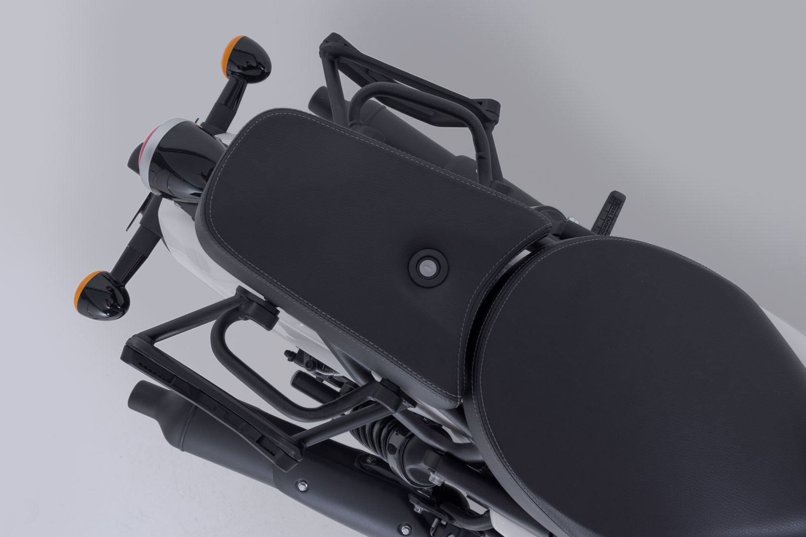 Legend Gear Side Bag system V-LOC 16/16 l. Royal Enfield Classic 650 /Shotgun 650.