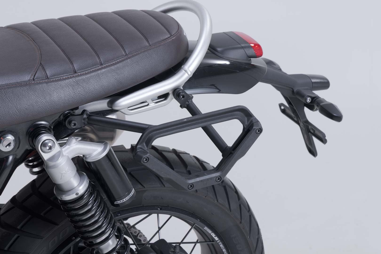 Legend Gear Side Bag system V-LOC 16 l. Scrambler 1200 XC/XE (18-), X/XE (23-).