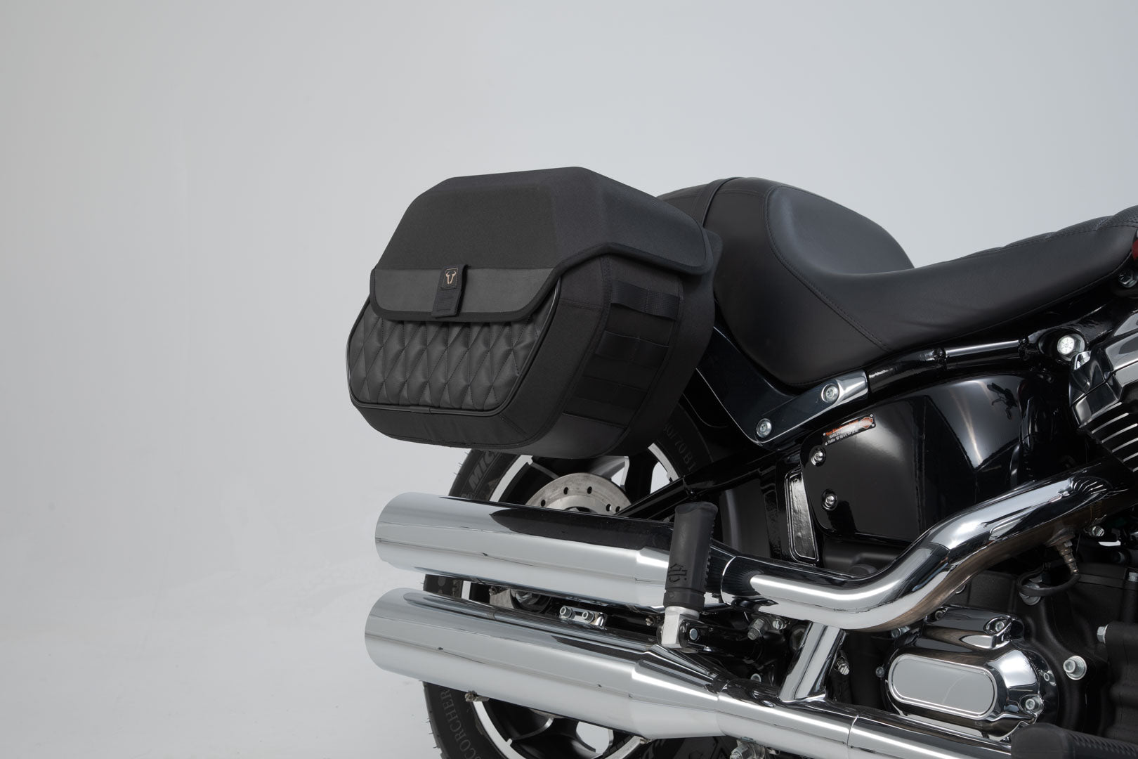 Legend Gear Side Bag System LH Harley-Davidson Softail Low Rider / S (17-)