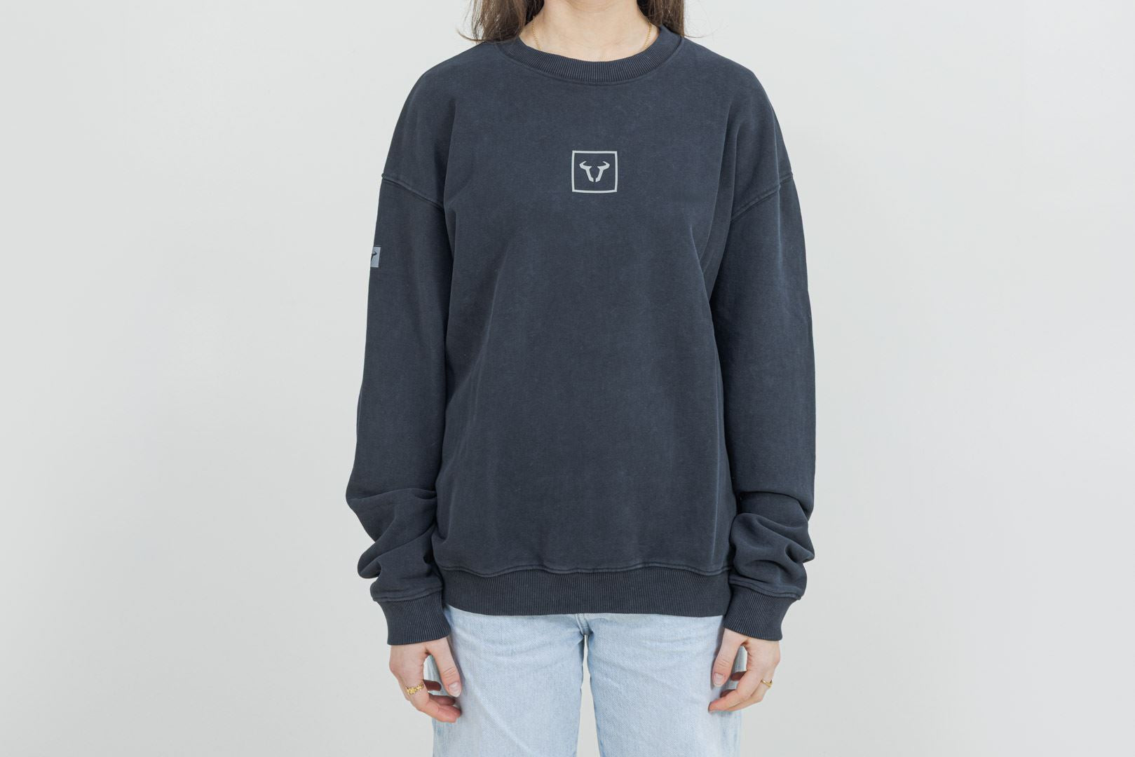 Crewneck  Riders Line Dark Grey. Optic Wash. Unisex. Size 3XL.