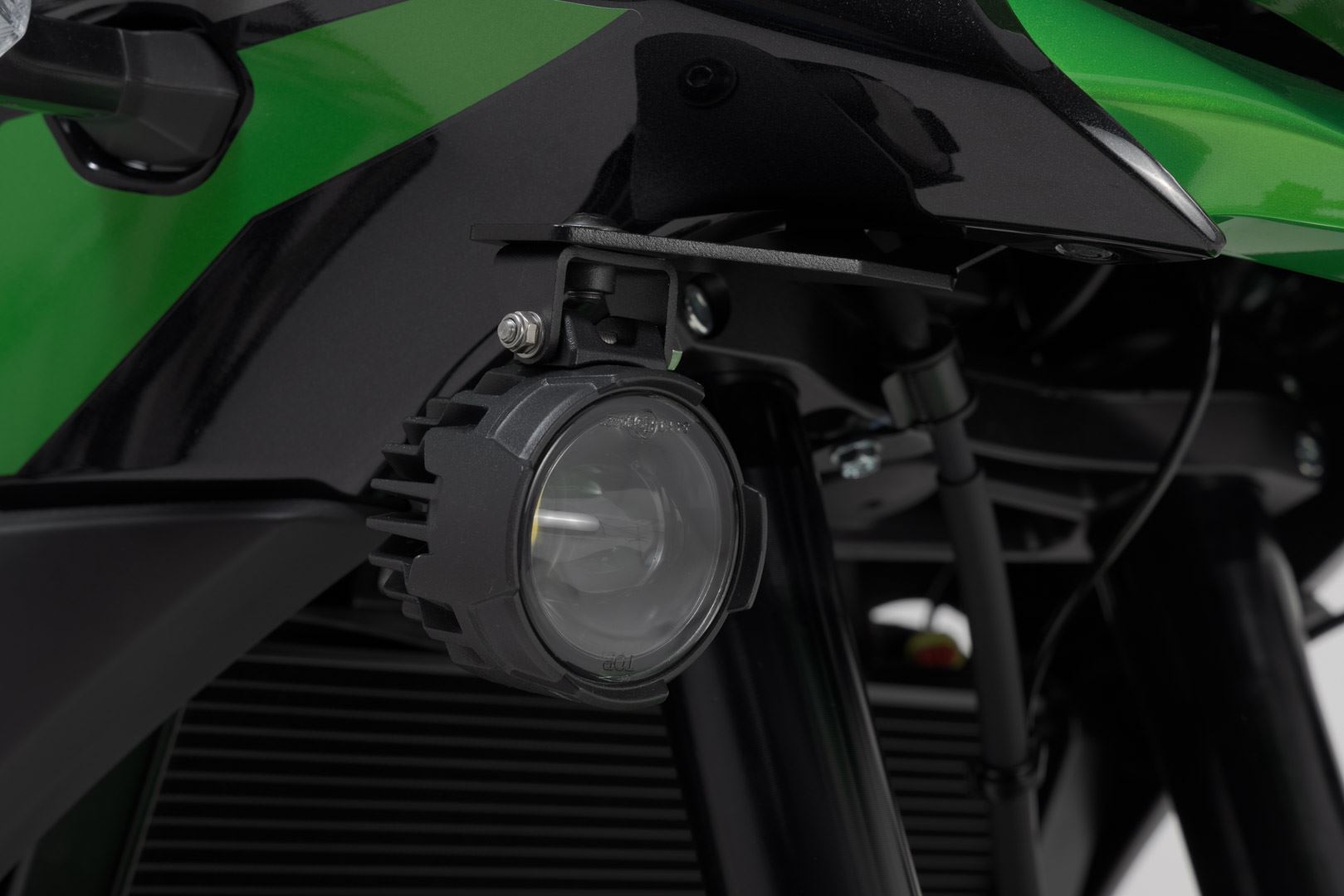 EVO high beam kit Black. Kawasaki Versys 650 (14-21).