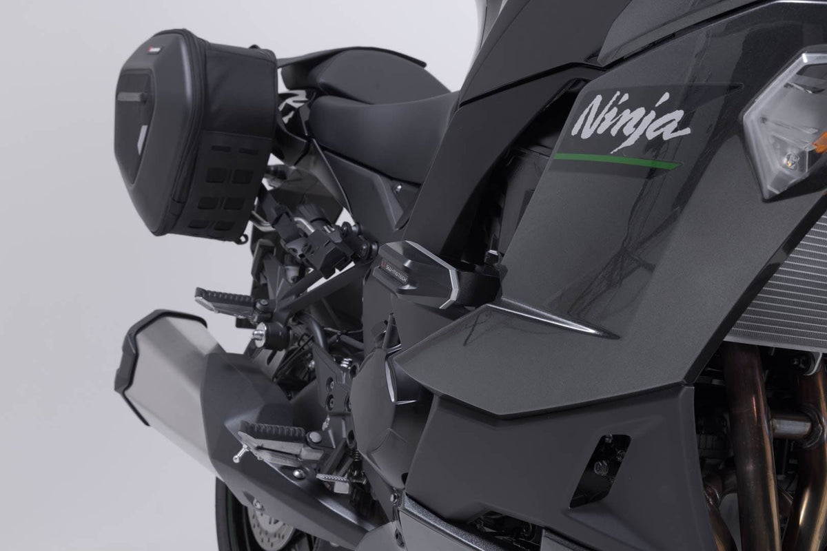 Frame slider kit Black. Kawasaki Ninja 1000SX, 1100 SX/SE.