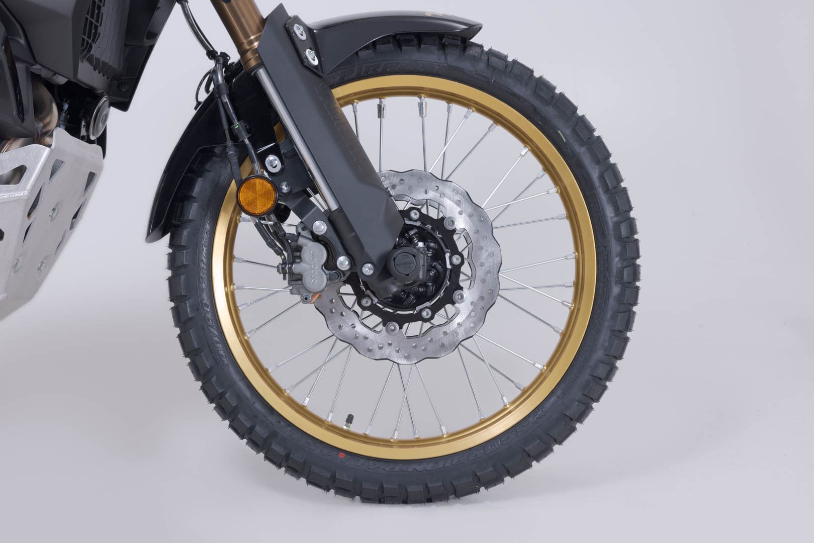 Slider set for front axle Black. Yamaha Ténéré 700 World Raid (25-).