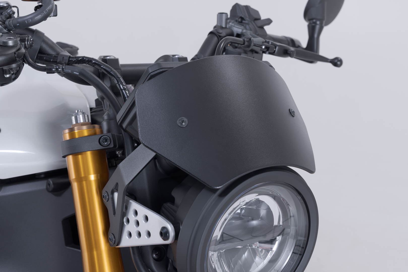 Windscreen Black. Yamaha XSR900 (21-).