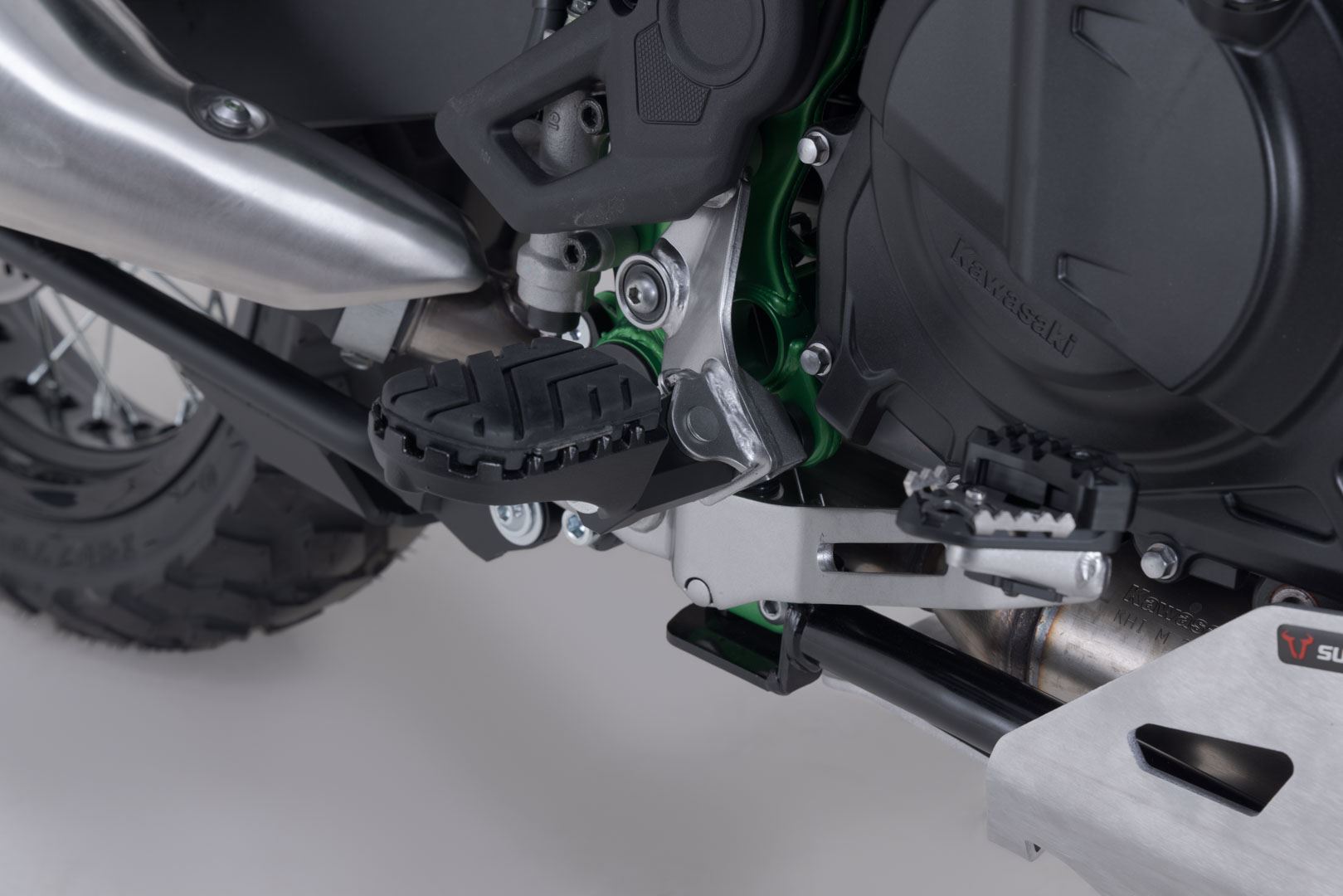 ION footrest kit Black. Kawasaki KLE500 / KLE500 SE (26-).