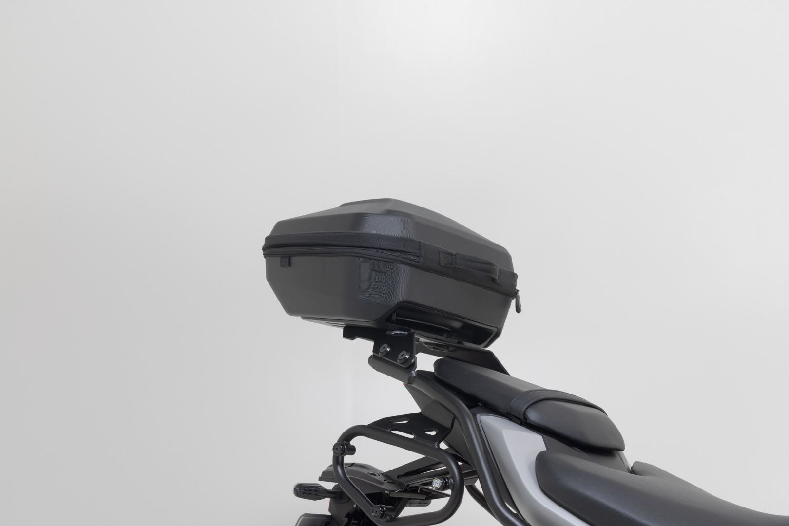 STREET-RACK Black. Yamaha MT-07 (24-).