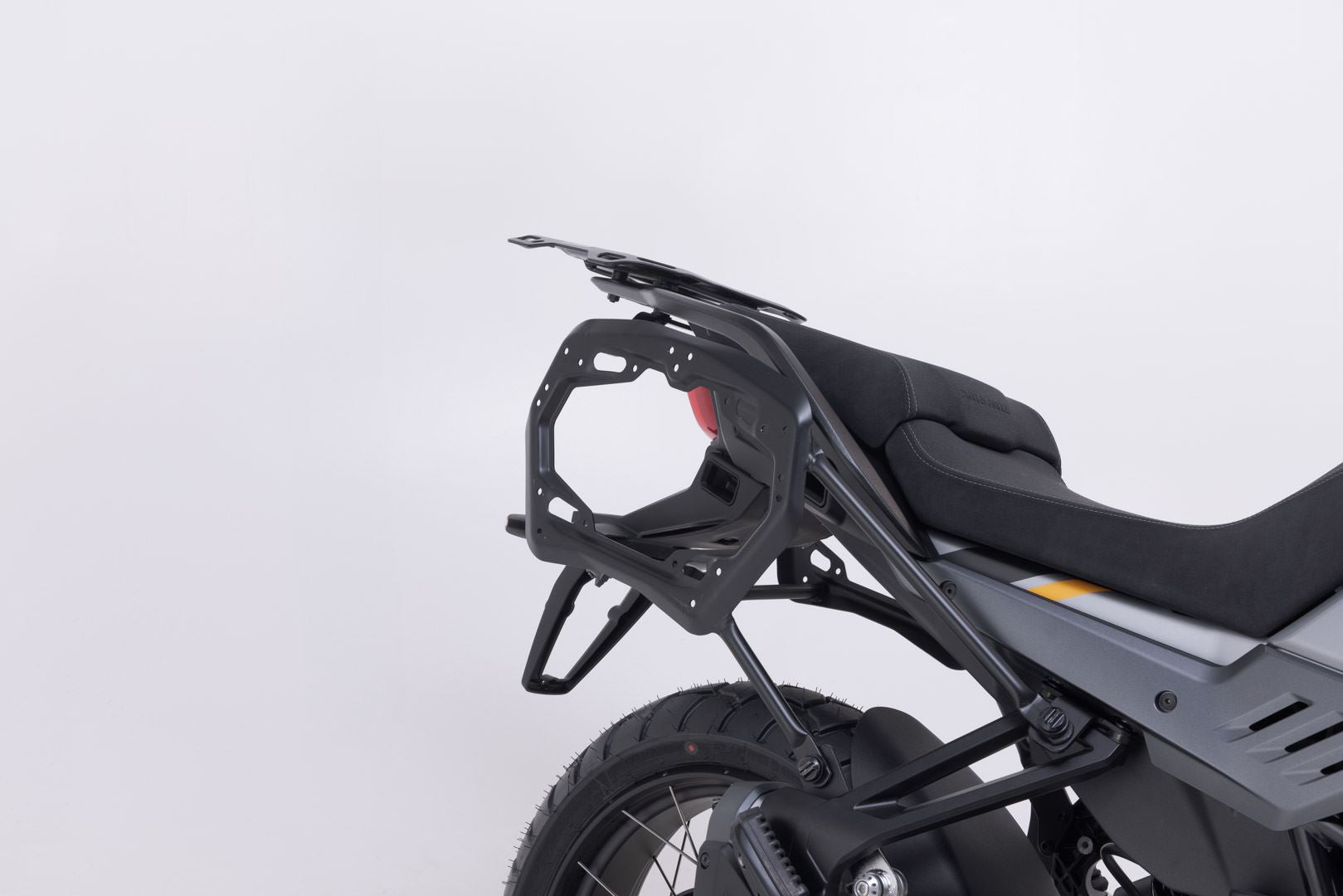 DUSC hard case system Black. 41/41 l. Moto Guzzi Stelvio (23-).