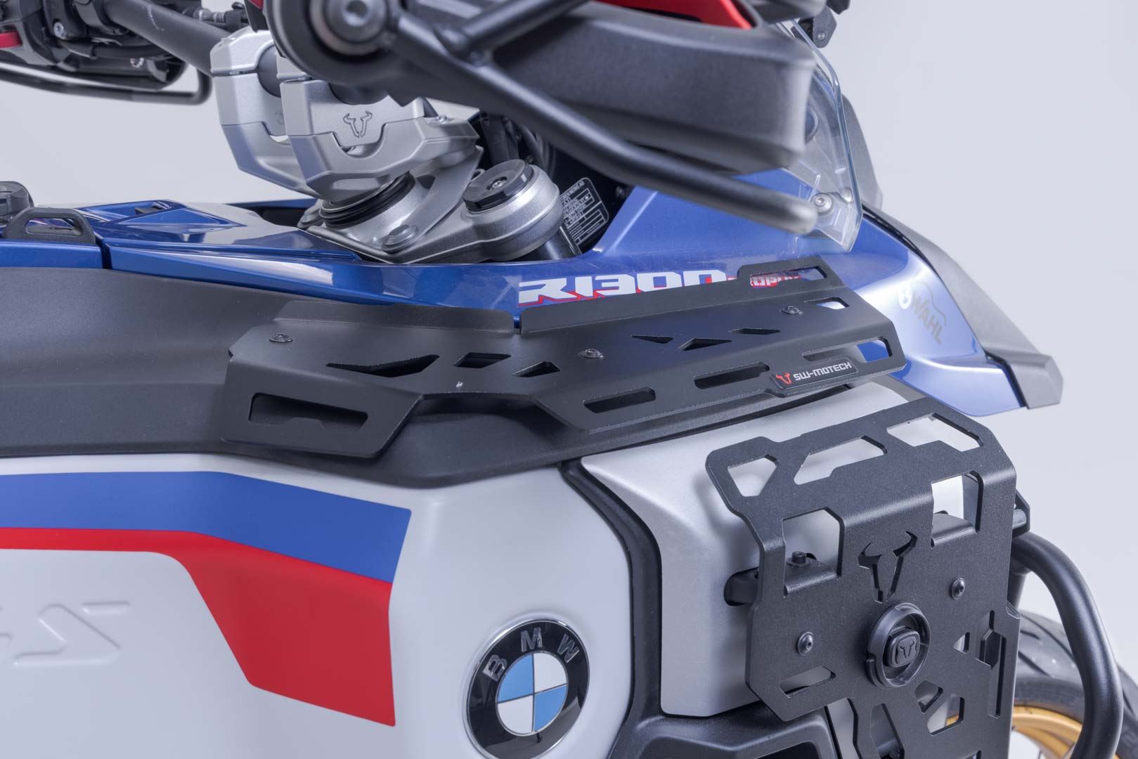 Tank shelve Black. BMW R 1300 GS Adventure (24-).