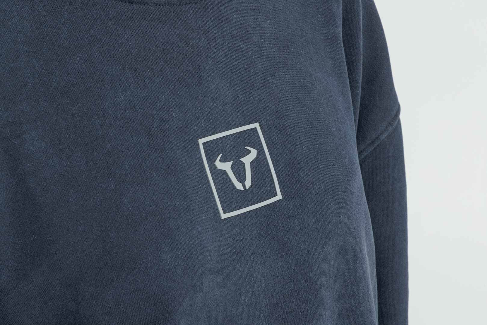 Crewneck  Riders Line Dark Grey. Optic Wash. Unisex. Size 3XL.