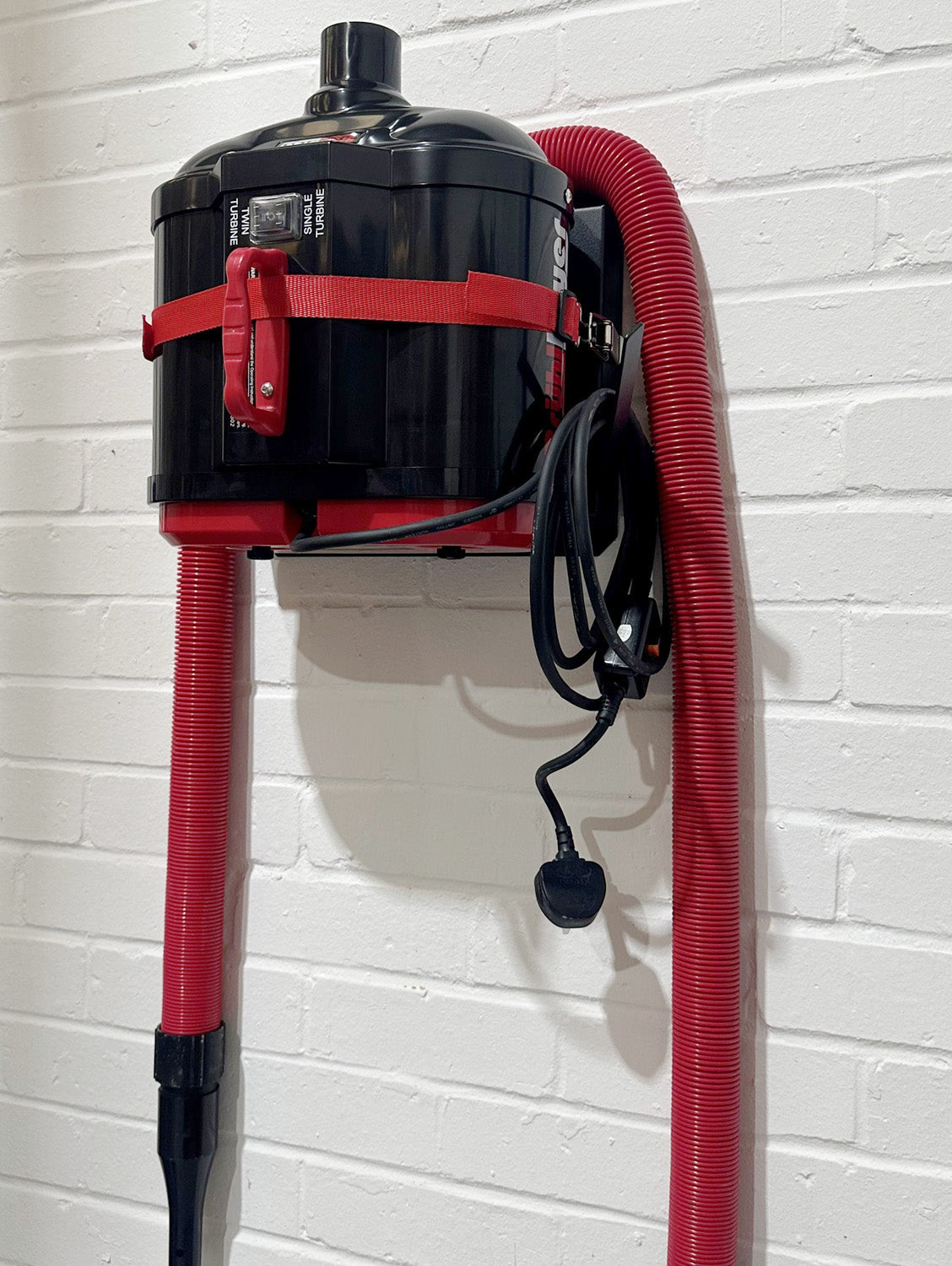 Bruhl Wall Hanger - for the MD2800PRO Dryer